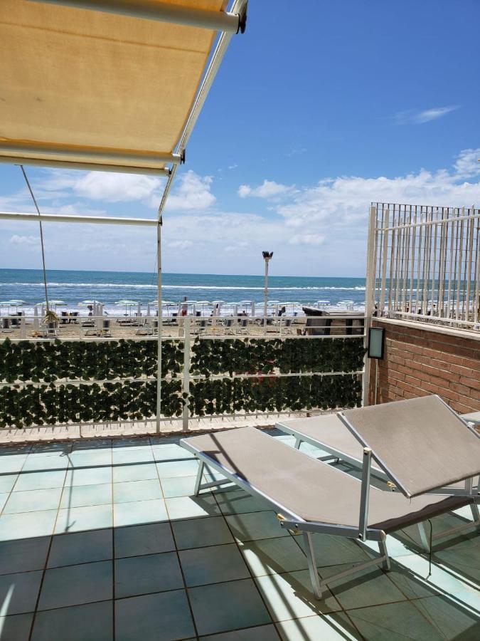 Incantevole casa sul mare vicino a Roma Nettuno Exterior foto