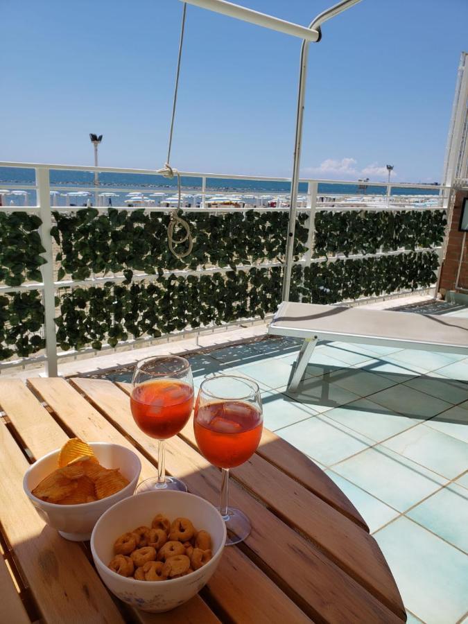 Incantevole casa sul mare vicino a Roma Nettuno Exterior foto
