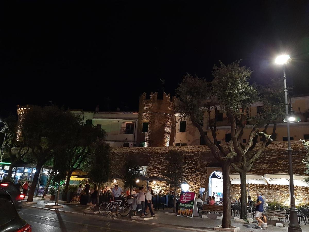 Incantevole casa sul mare vicino a Roma Nettuno Exterior foto