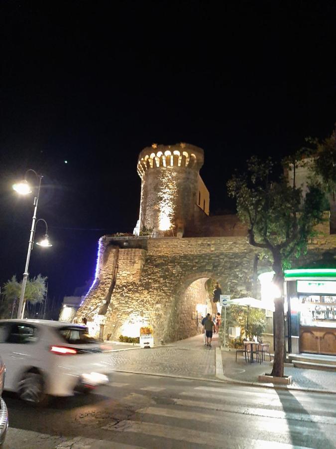 Incantevole casa sul mare vicino a Roma Nettuno Exterior foto